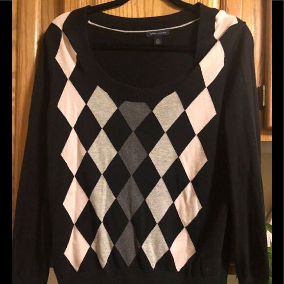 Tommy Hilfiger sweater   - Picture 1 of 4